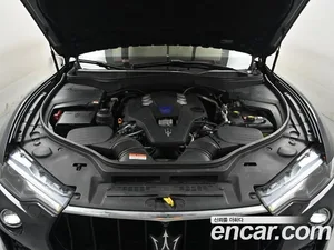 Maserati Levante, 2017 — миниатюра 6