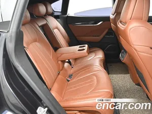 Maserati Levante, 2017 — миниатюра 12