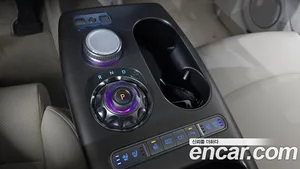 Genesis GV60, 2022 — миниатюра 12
