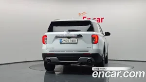 Ford Explorer, 2022 — миниатюра 4