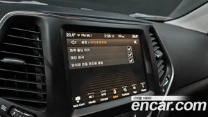 Jeep Cherokee, 2018 — миниатюра 28