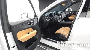 Volvo XC60, 2023 — миниатюра 10