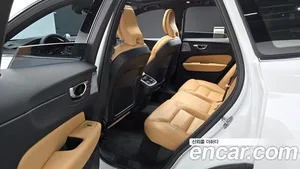 Volvo XC60, 2023 — миниатюра 11