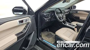 Ford Explorer, 2020 — миниатюра 12