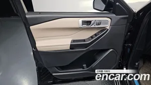 Ford Explorer, 2020 — миниатюра 13