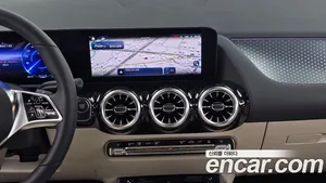 Mercedes-Benz EQA, 2025 — миниатюра 20