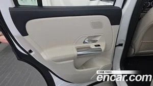 Mercedes-Benz EQA, 2025 — миниатюра 15
