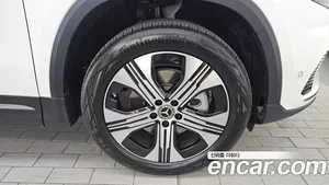 Mercedes-Benz EQA, 2025 — миниатюра 7