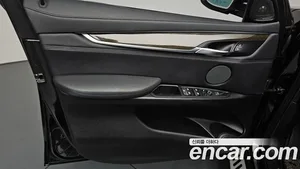 BMW X6, 2016 — миниатюра 13