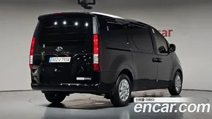 Hyundai Staria, 2023 — миниатюра 1