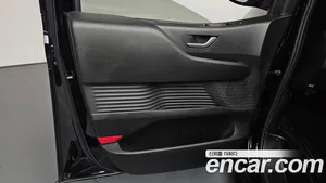 Hyundai Staria, 2023 — миниатюра 13