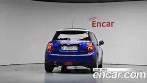 Mini Cooper, 2021 — миниатюра 3