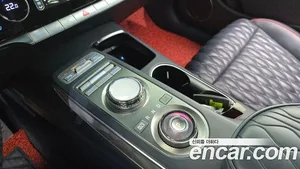 Genesis GV70, 2022 — миниатюра 12