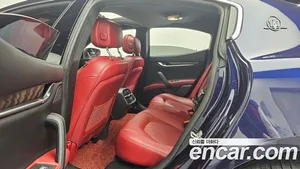 Maserati Ghibli, 2018 — миниатюра 16
