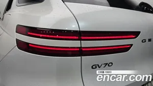 Genesis GV70, 2023 — миниатюра 8