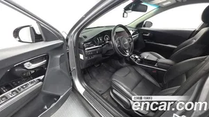 Kia Niro, 2021 — миниатюра 13