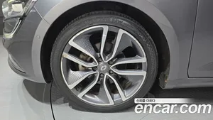Renault SM6, 2016 — миниатюра 5