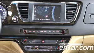 Kia Carnival, 2018 — миниатюра 24