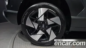Hyundai Kona, 2023 — миниатюра 5