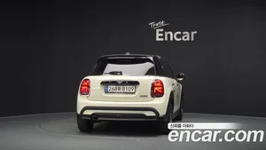 Mini Cooper, 2021 — миниатюра 4