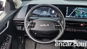 Kia EV6, 2022 — миниатюра 13