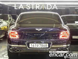 Bentley Flying Spur, 2023 — миниатюра 2