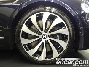Bentley Flying Spur, 2023 — миниатюра 5