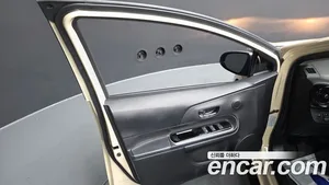 Toyota Prius, 2018 — миниатюра 13