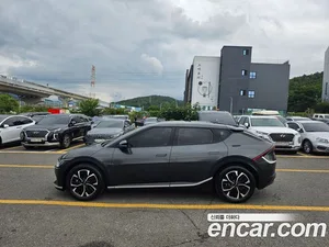 Kia EV6, 2023 — миниатюра 3