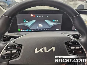 Kia EV6, 2023 — миниатюра 19