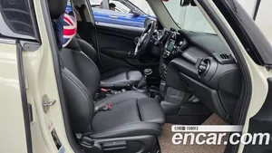 Mini Cooper, 2019 — миниатюра 16