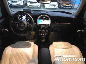 Mini Cooper, 2023 — миниатюра 7