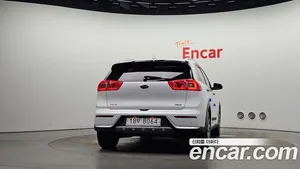 Kia Niro, 2016 — миниатюра 4