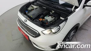 Kia Niro, 2016 — миниатюра 6