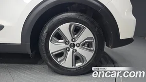 Kia Niro, 2018 — миниатюра 6