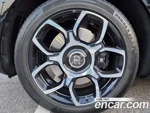 Rolls-Royce Cullinan, 2024 — миниатюра 6