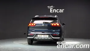 Kia Niro, 2017 — миниатюра 4