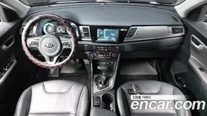 Kia Niro, 2017 — миниатюра 10