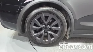 Tesla Model X, 2023 — миниатюра 5