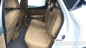 Genesis GV60, 2023 — миниатюра 17