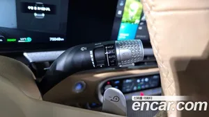 Genesis GV60, 2023 — миниатюра 26