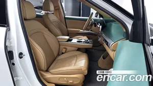 Genesis GV60, 2023 — миниатюра 16