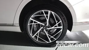 Genesis G90, 2022 — миниатюра 6
