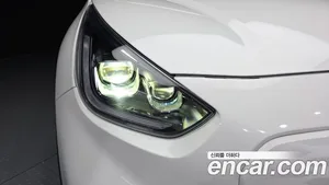 Kia Niro, 2022 — миниатюра 8