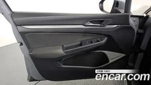 Volkswagen Golf, 2022 — миниатюра 14