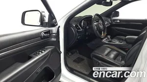 Jeep Cherokee, 2019 — миниатюра 13