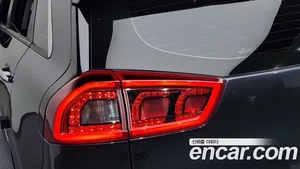Kia Niro, 2020 — миниатюра 8