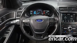 Ford Explorer, 2019 — миниатюра 13