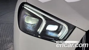 Mercedes-Benz GLE-Class, 2022 — миниатюра 8