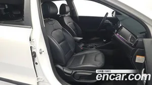 Kia Niro, 2016 — миниатюра 11